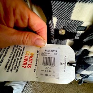 New BILLABONG SHACKET.  Never worn, women size xl